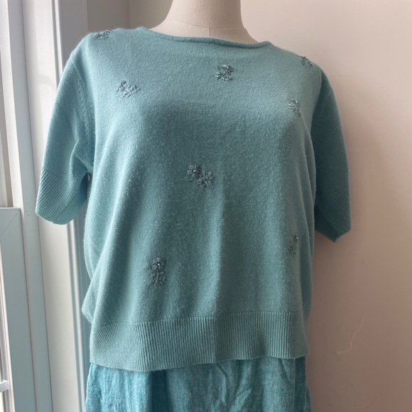 Floral Blouse - Picture 3 of 4